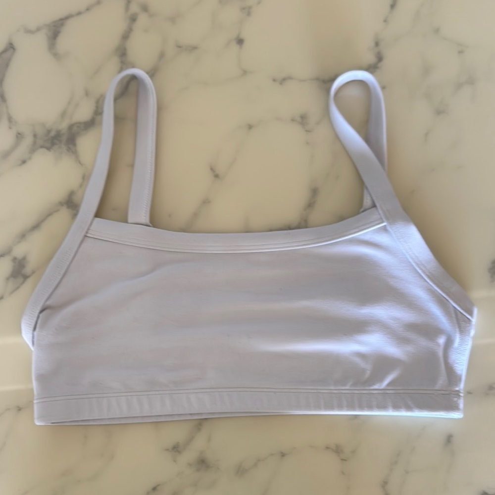 ARITZIA TNA Butter Tumbler Sports Bra